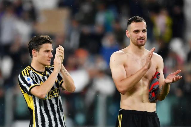 1697632932660010531.jpg 1697632925.jpg